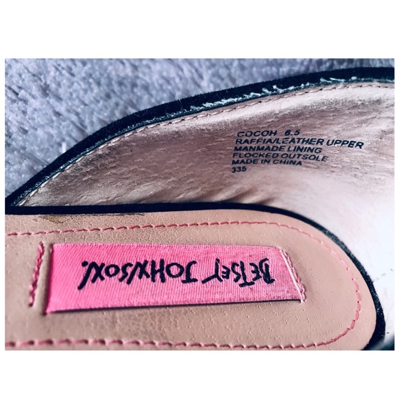 BETSEY JOHNSON “COCOH” Raffia and Suede Flats 6.5 - Picture 7 of 7